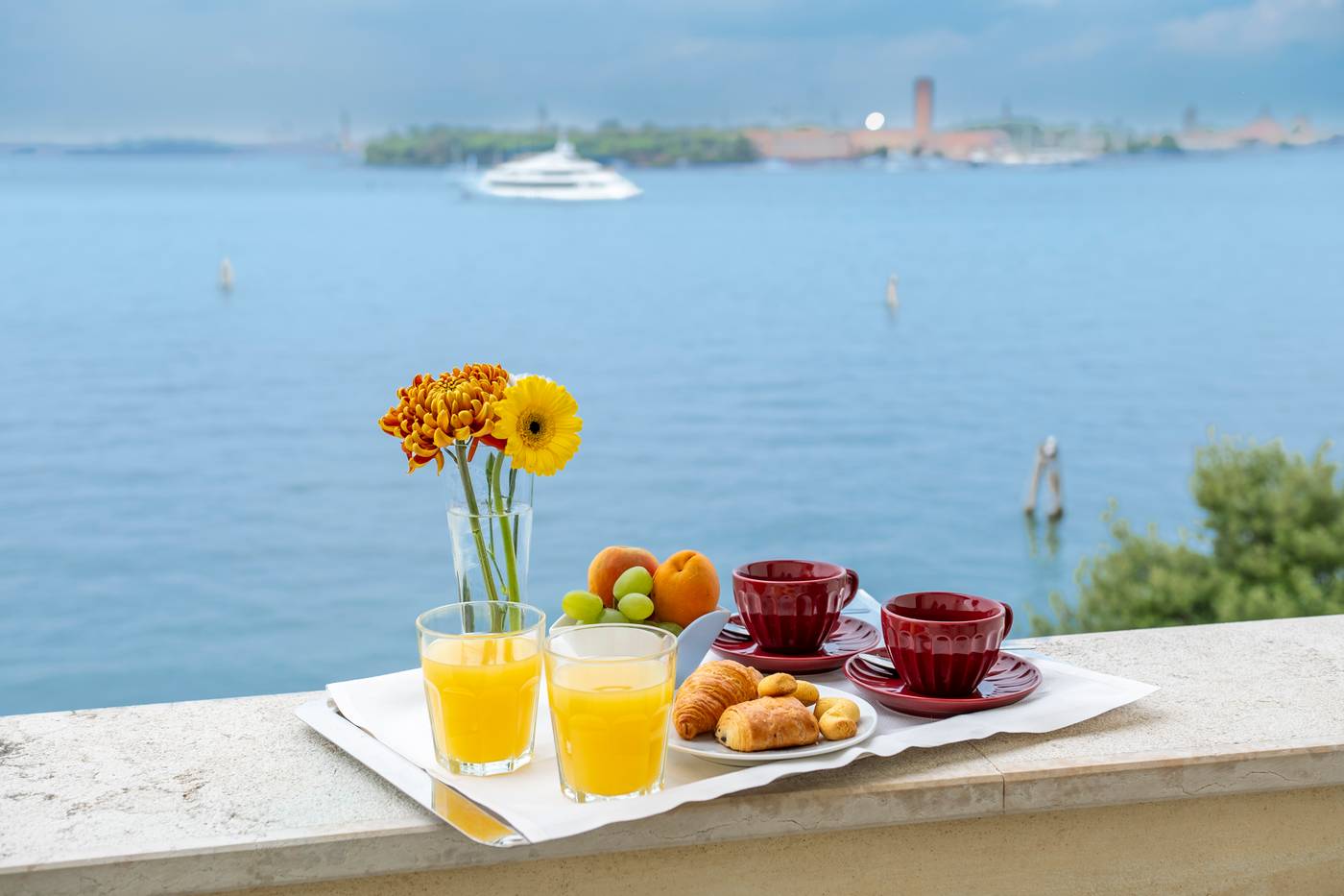 Russo-Palace-Room-36