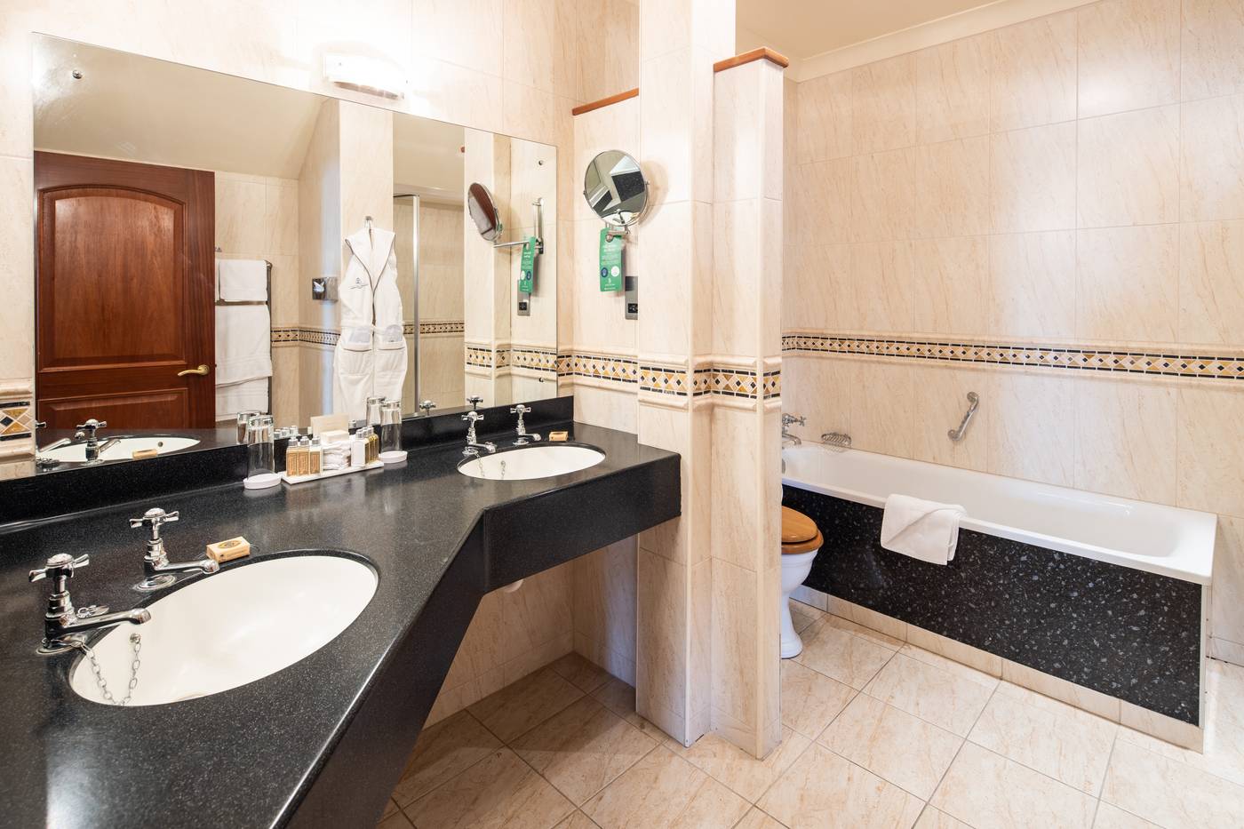 St-Brelade-s-Bay-Hotel-Room-33