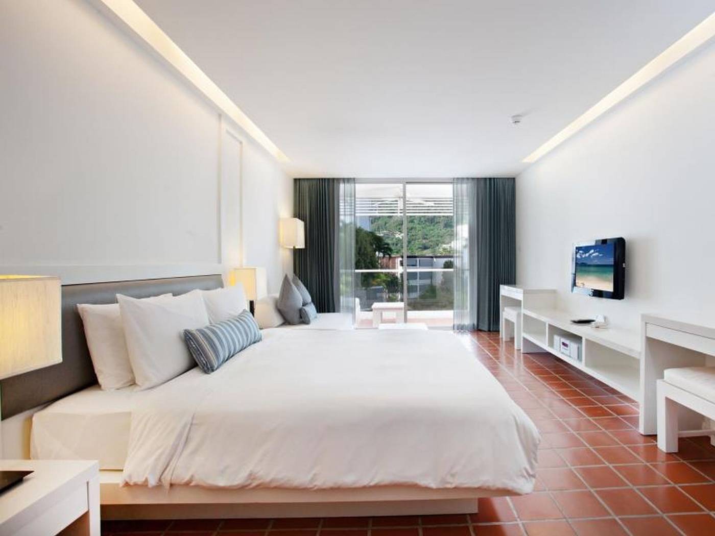 Nap-Patong-Hotel-Room-26