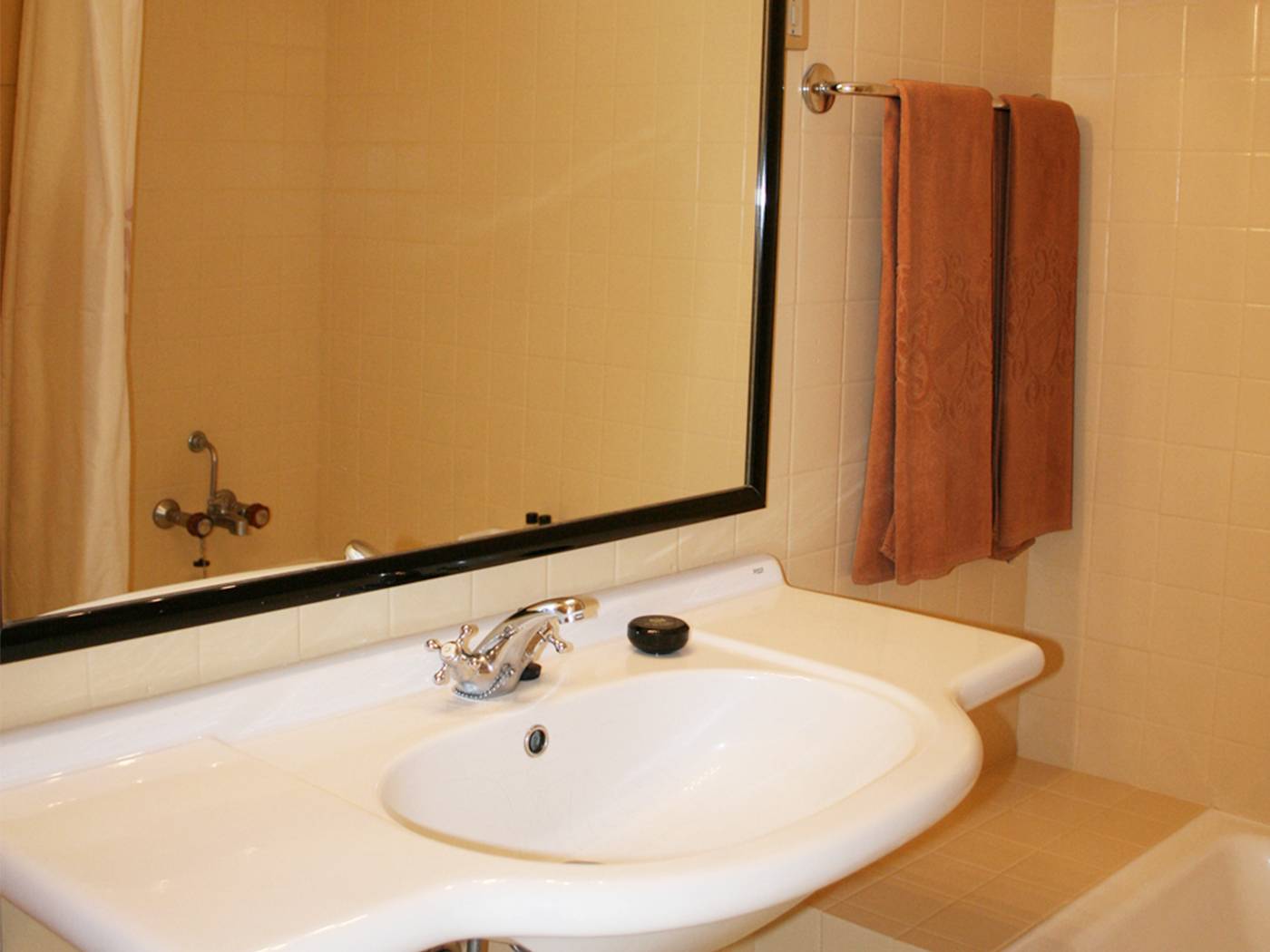 Dom-Pedro-Garajau-Room-43