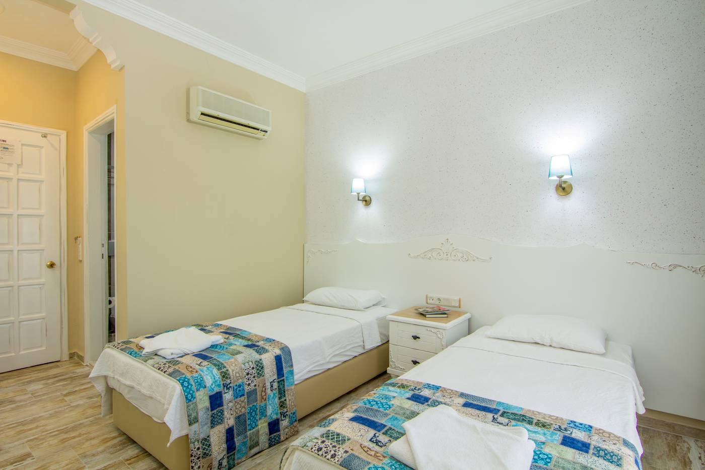 Hotel-Karbel-Sun-Room-43