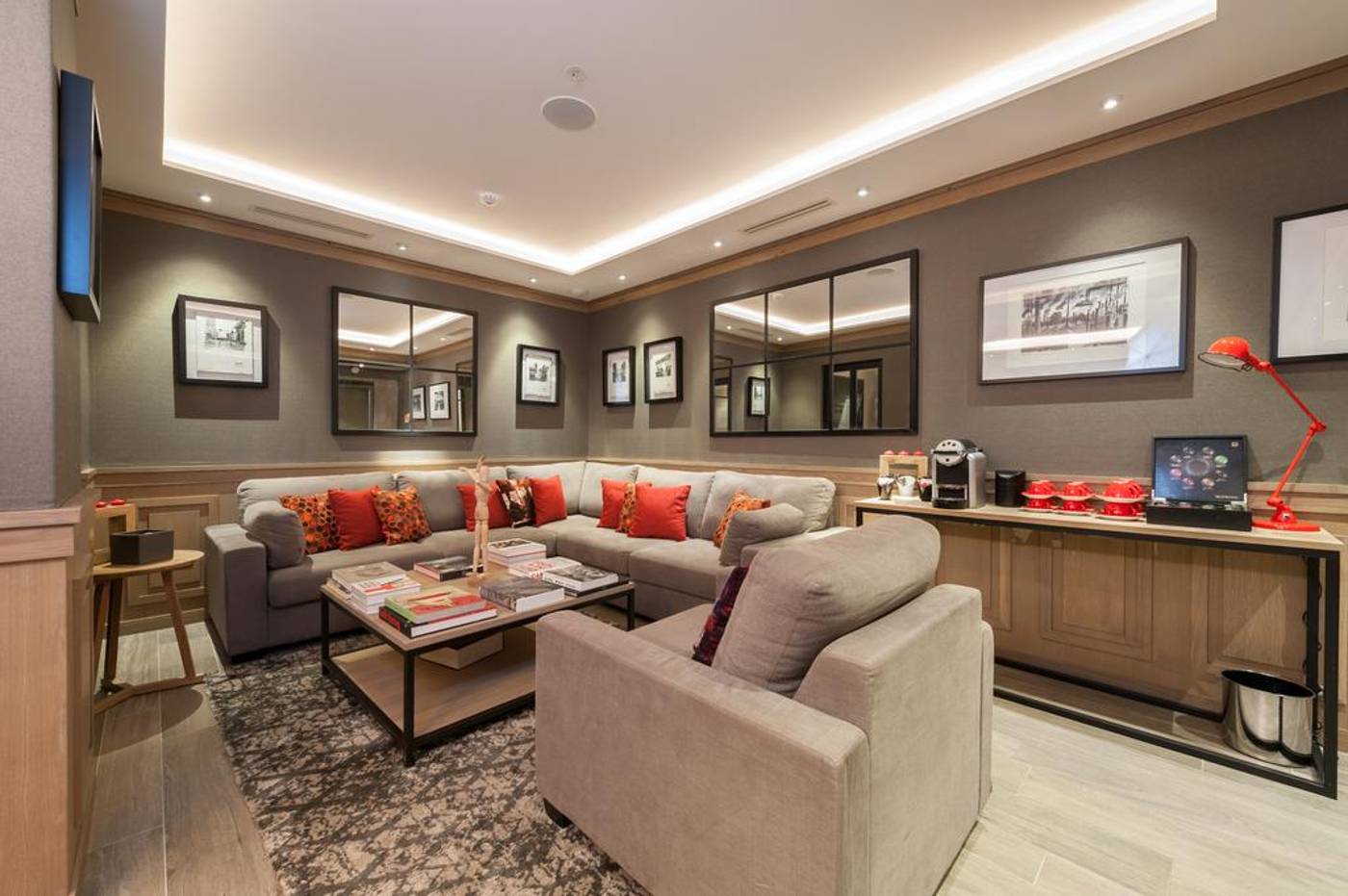 Hotel-Le-209-Paris-Bercy-General-view-1