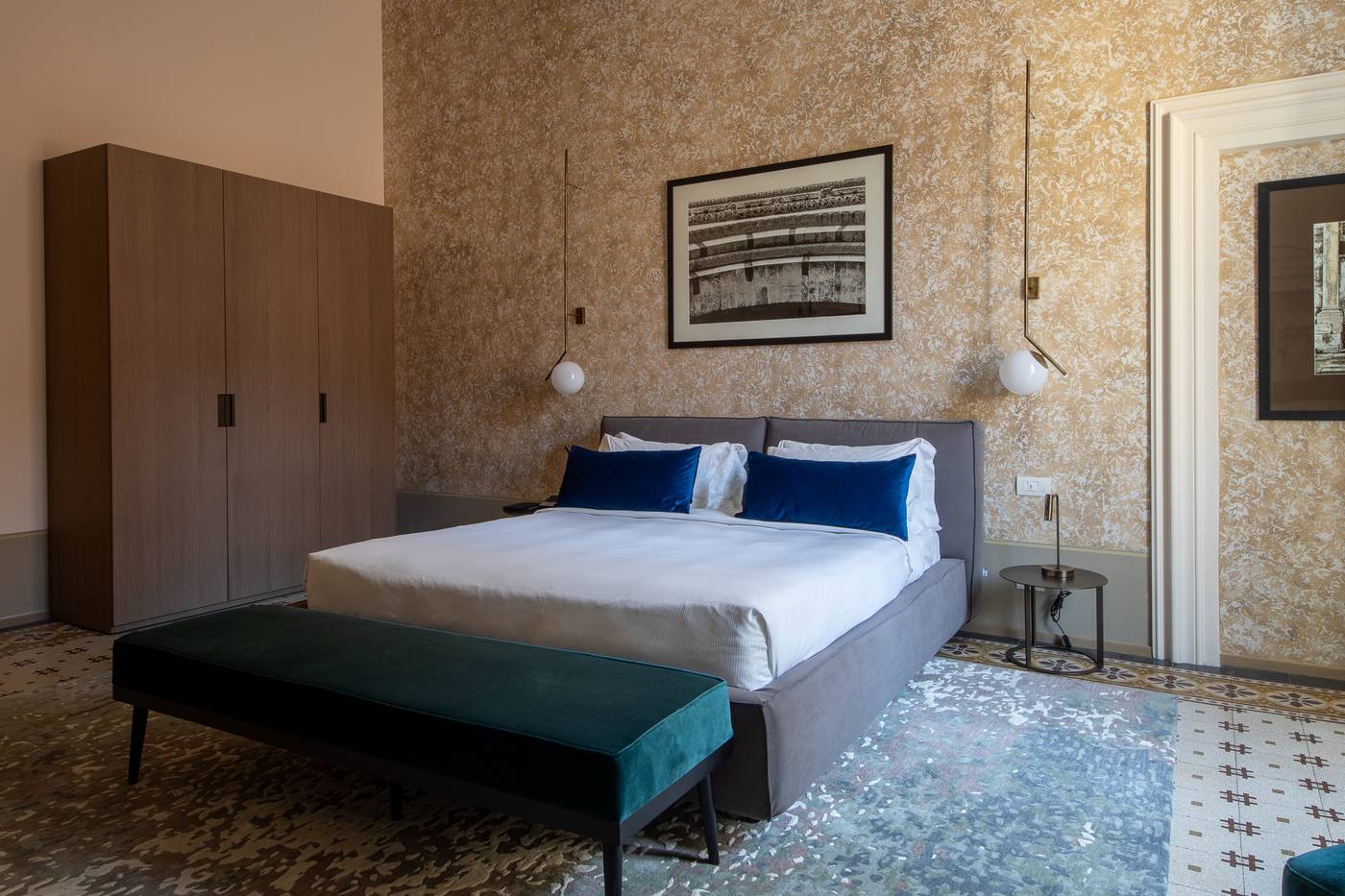 Grand-Universe-La-Residenza-Room-25