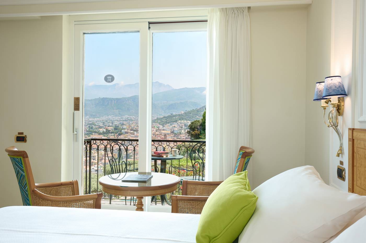 Grand-Hotel-Capodimonte-Room-42