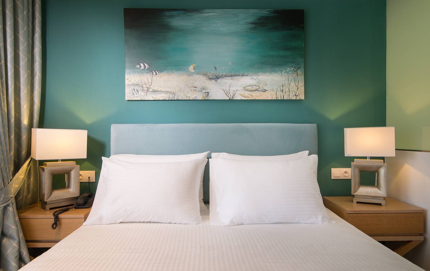 Flegra-Palace-Room-46