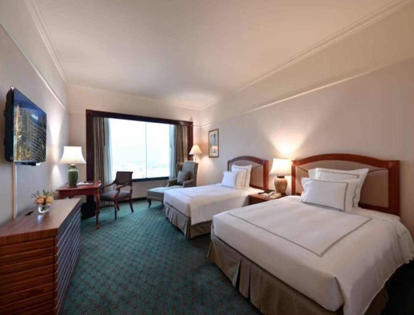 Swissotel-Bangkok-Ratchada-Room-33