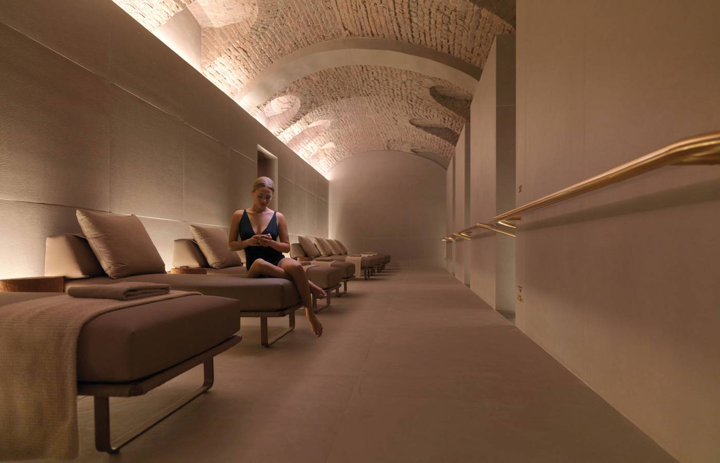 Four-Seasons-Hotel-Milano-Sports-and-Entertainment-32