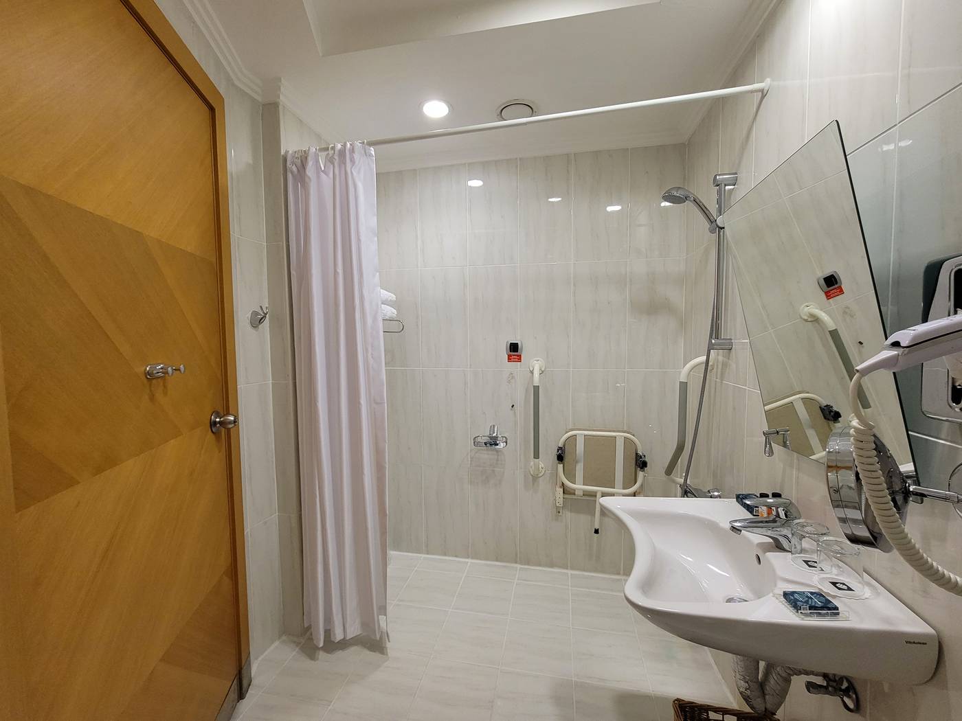 Wyndham-Grand-Izmir-Ozdilek-Room-34