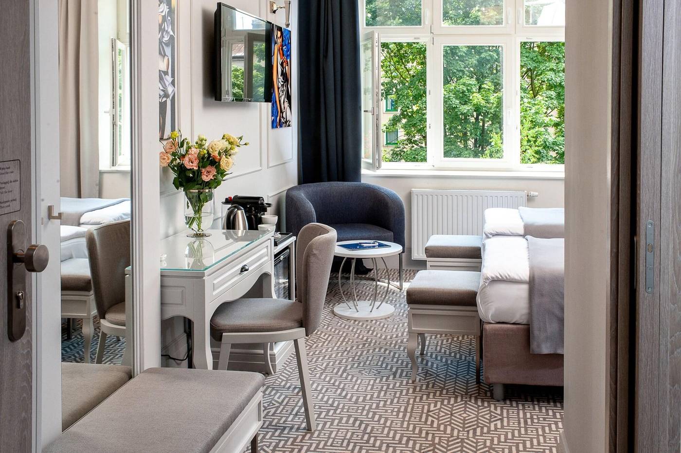 Amber-Design-Residence-Room-4