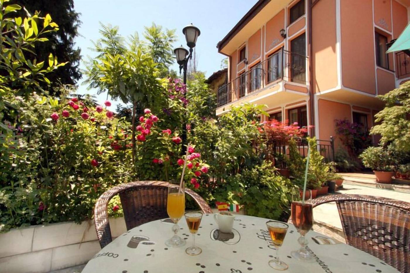 Alafrangite-Hotel-Terrace-26