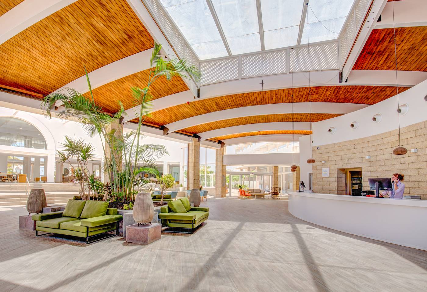 SBH-Maxorata-Resort-Lobby-36