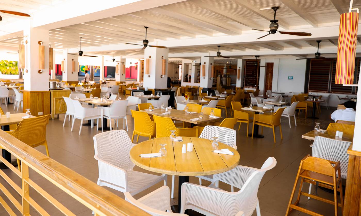 Grand-Decameron-Montego-Bay--A-Trademark-All-Inclusive-Restaurant-39