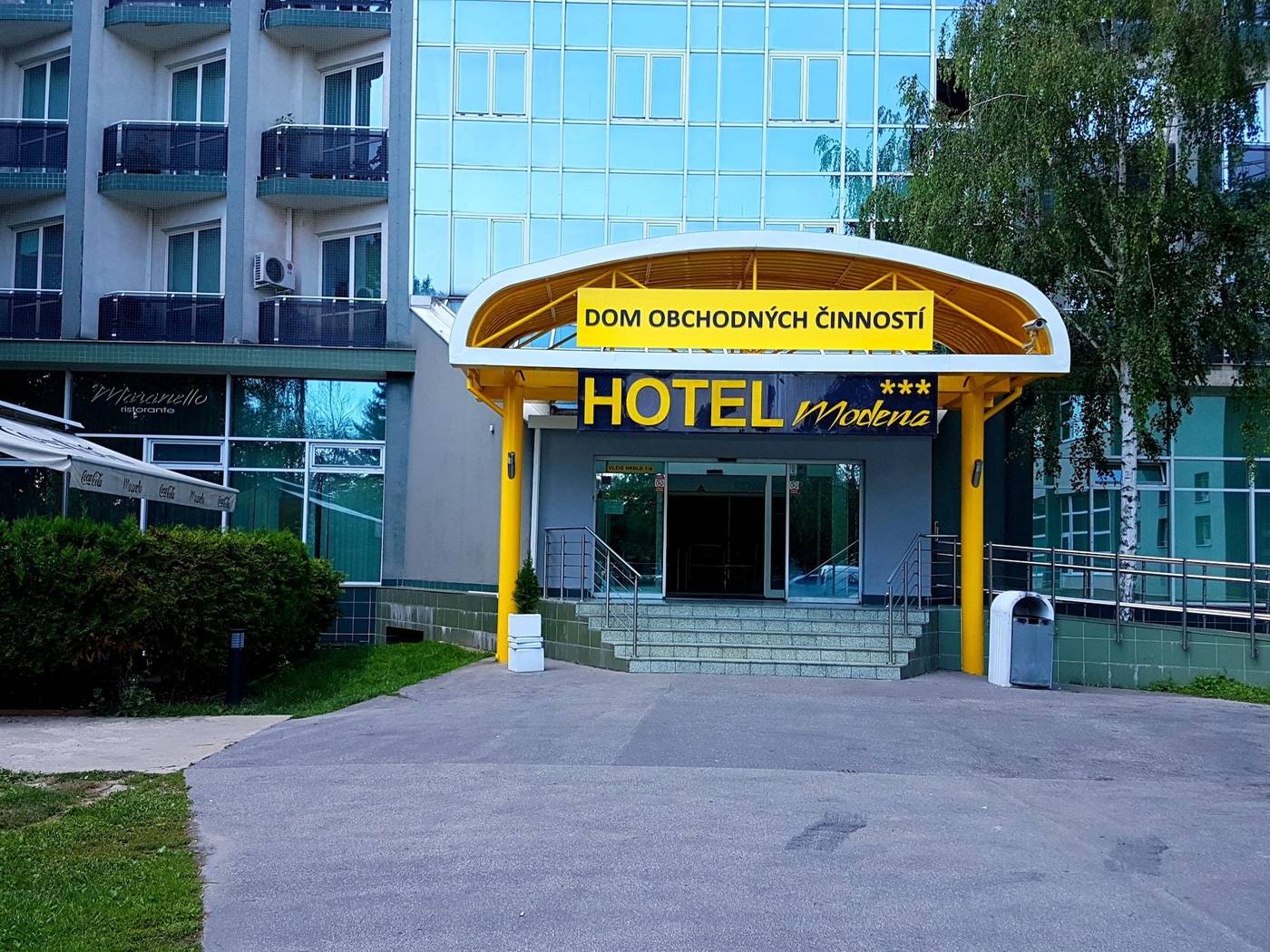 Hotel Modena-Slovakia-BRATISLAVA-General view-3