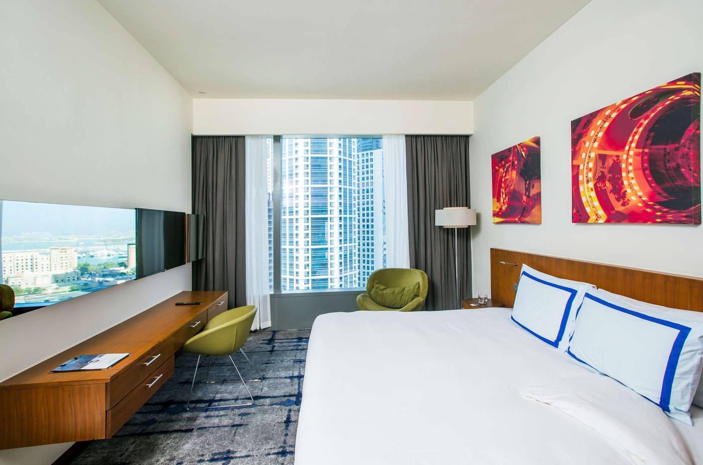 Media-One-Hotel-Room-28