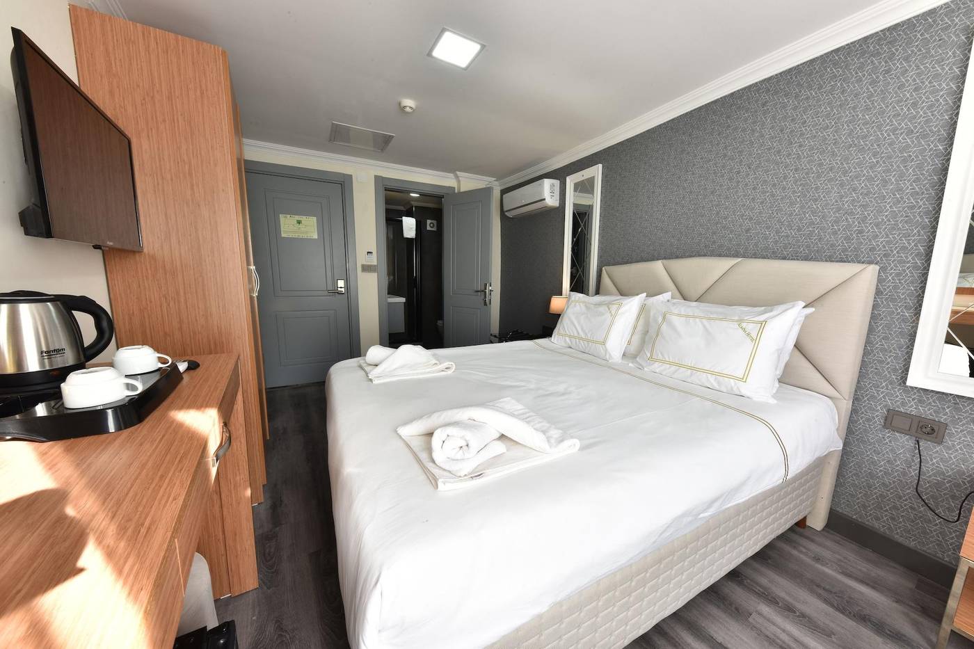 Almina-Inn-Hotel-Room-6