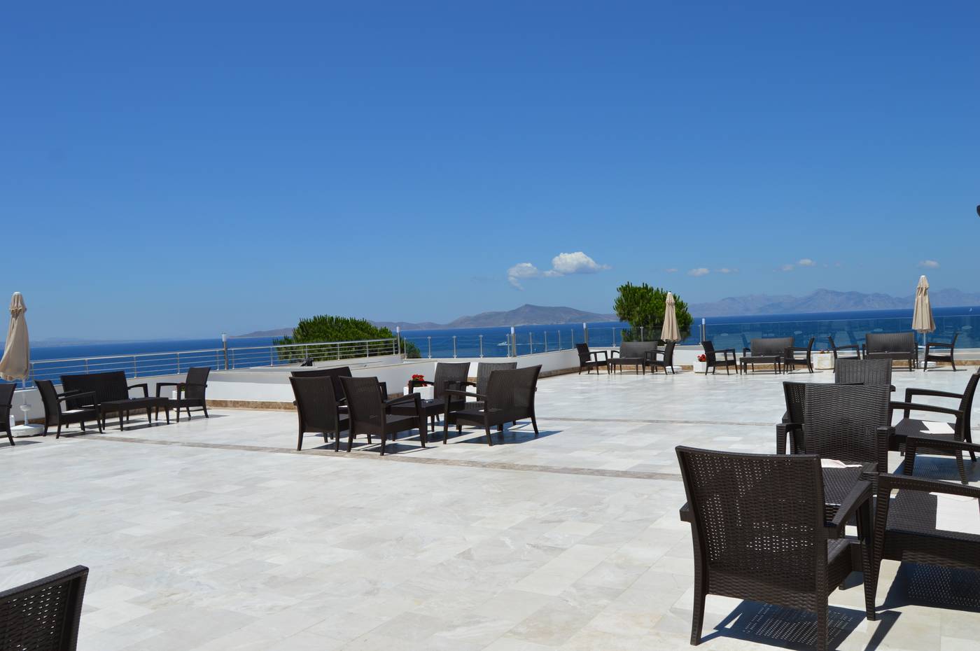 Woxxie-Resort---Spa-Lobby-21