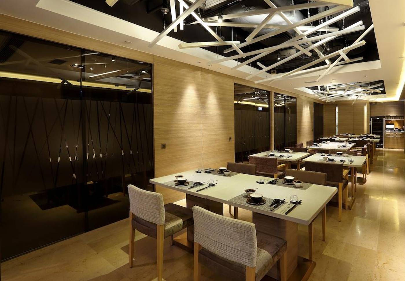 Lodgewood-by-L-hotel-Mongkok-Hong-Kong-Restaurant-13