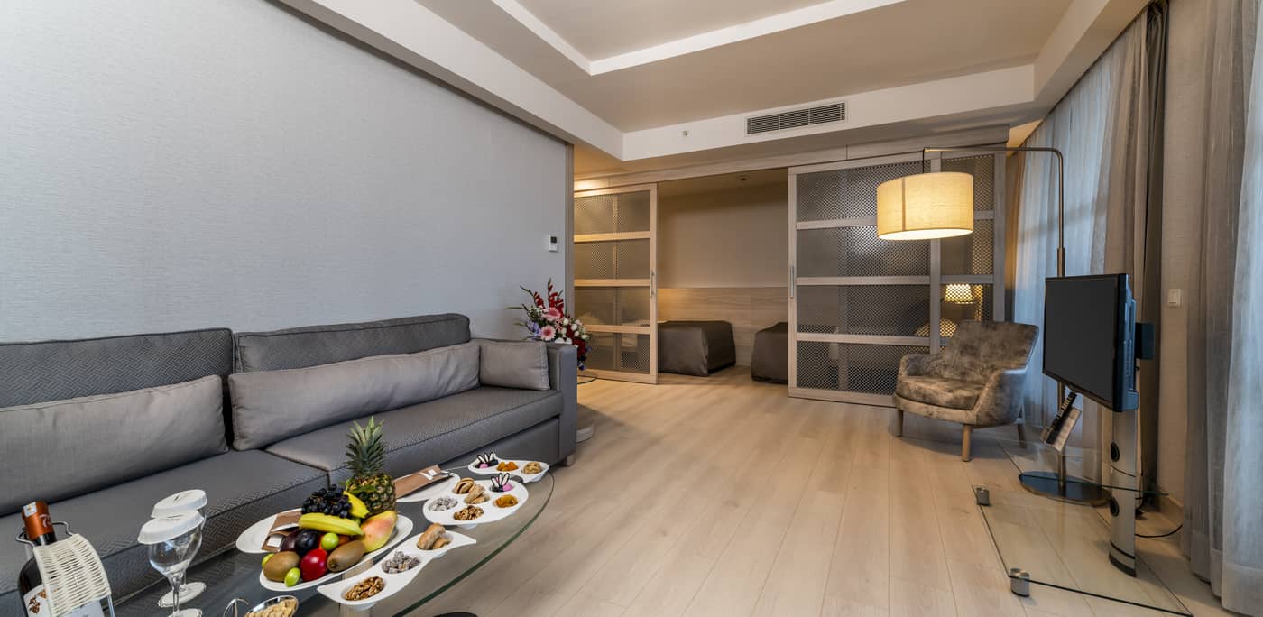 Concorde-De-Luxe-Resort-Room-36