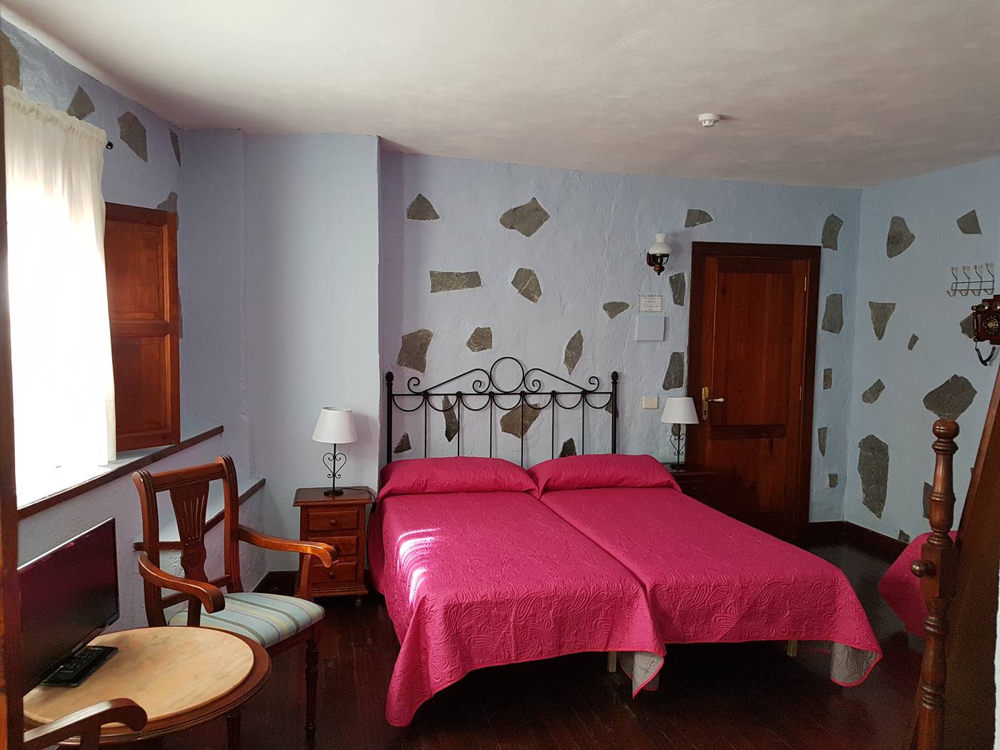 Fonda-Central-Hotel-Room-3