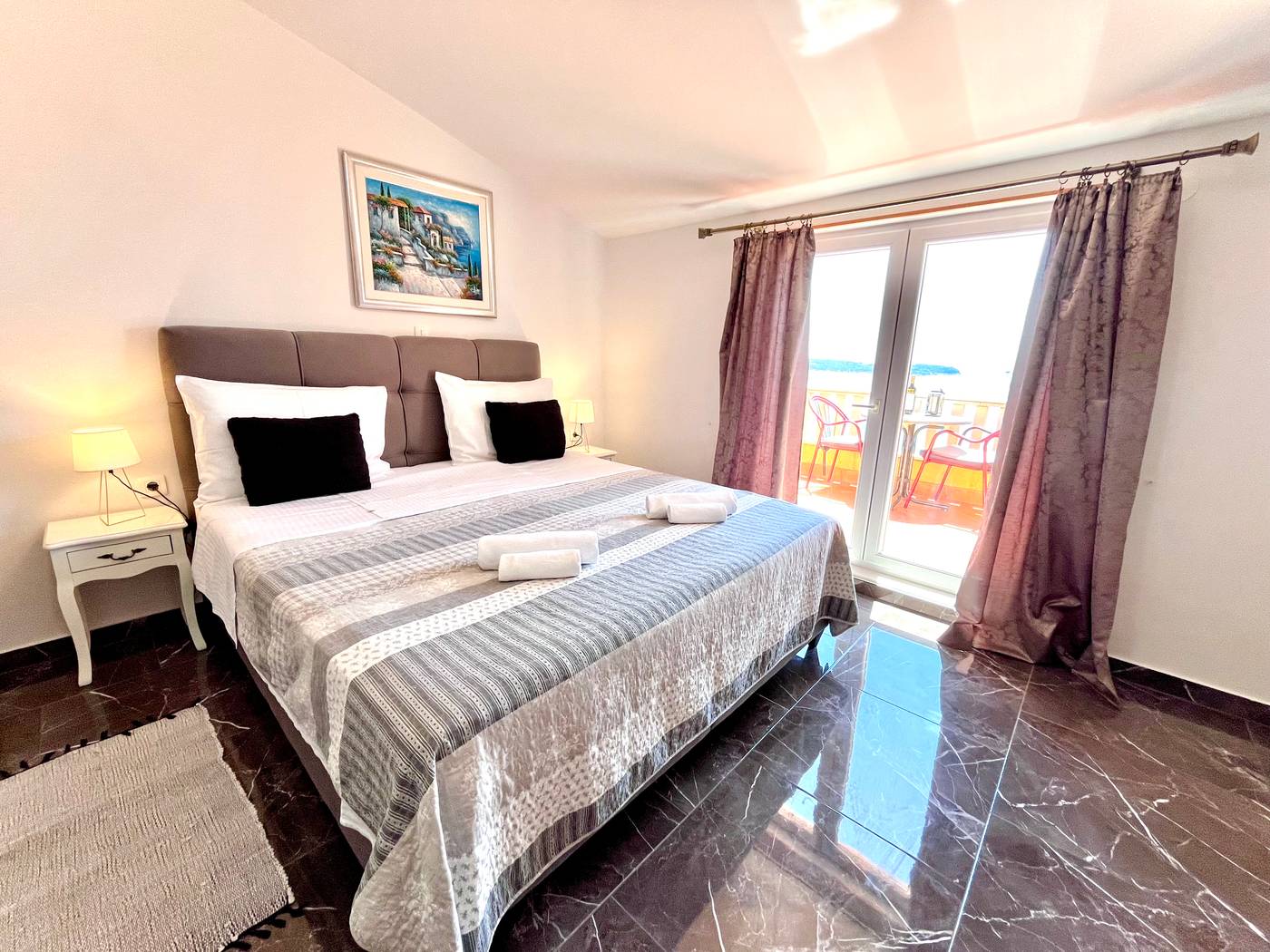 Villa-Sunset-Room-32