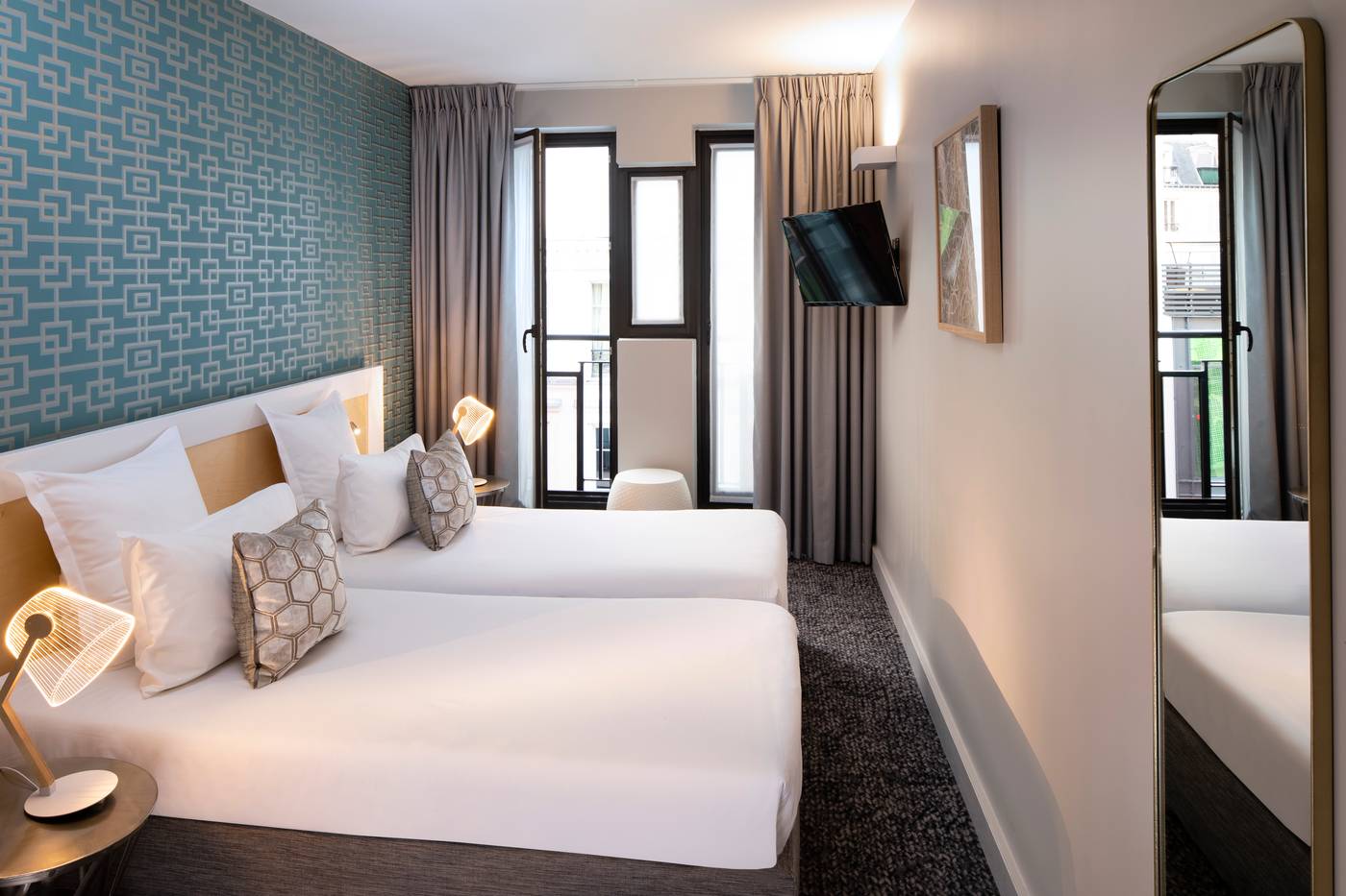 Paris-Bastille-Room-23