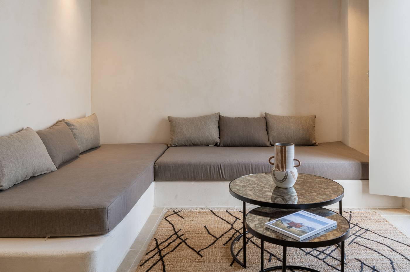 Rocabella-Mykonos-Art-Room-82