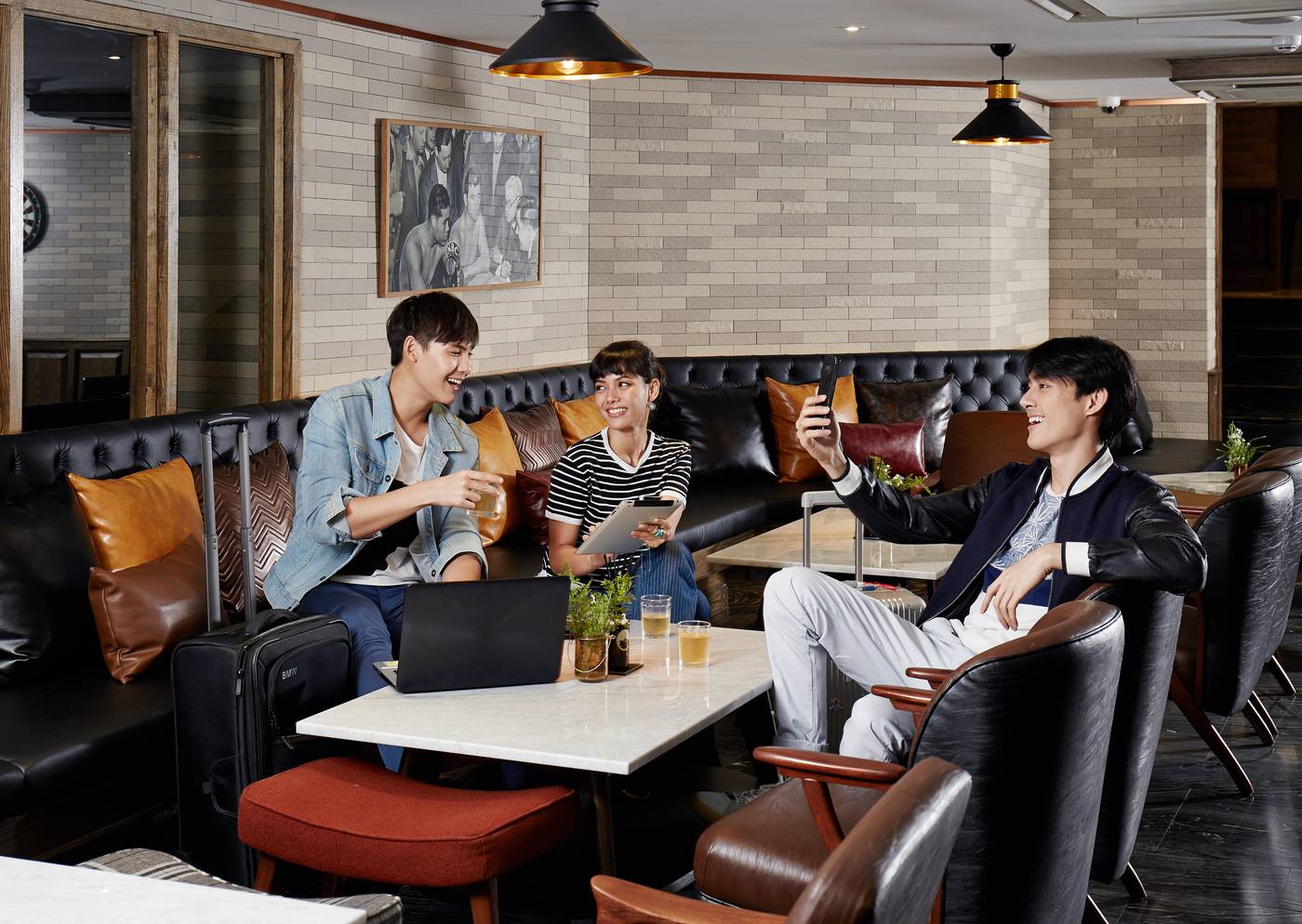 Vince-Hotel-Pratunam-Lobby-16