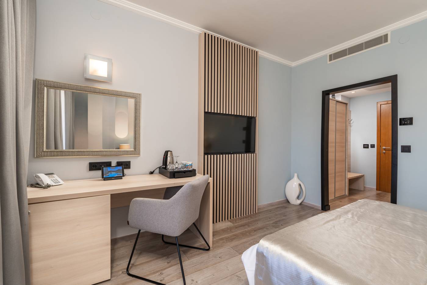 Berkeley-General-view-24