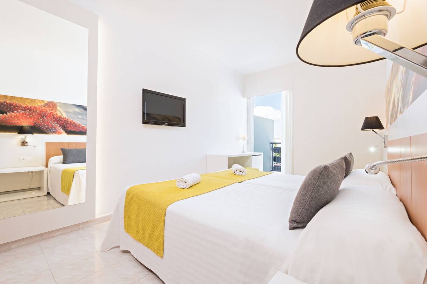 Azuline-Hotel-Pacific-Room-8