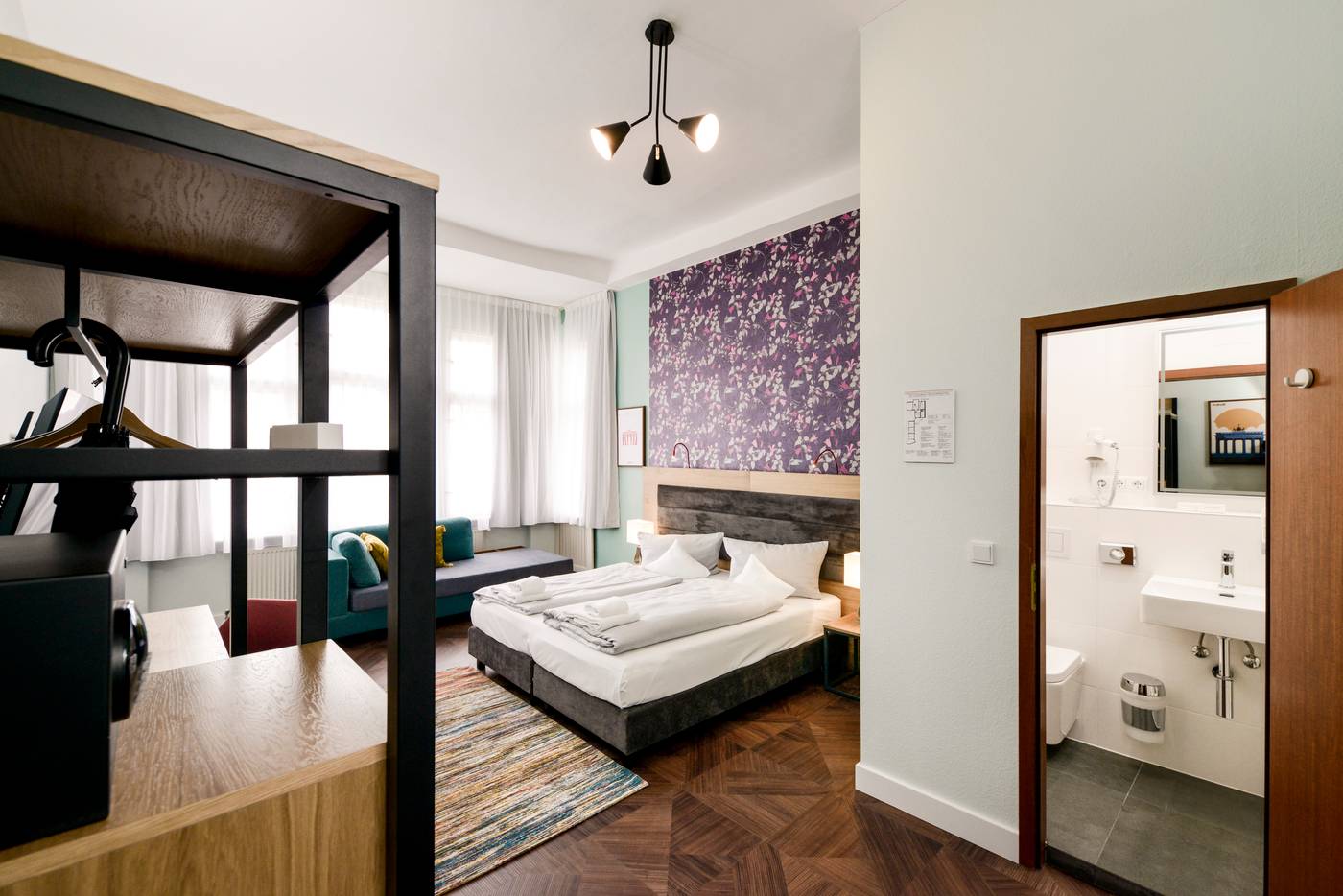 AMC-Hotel---Schoneberg-Room-16