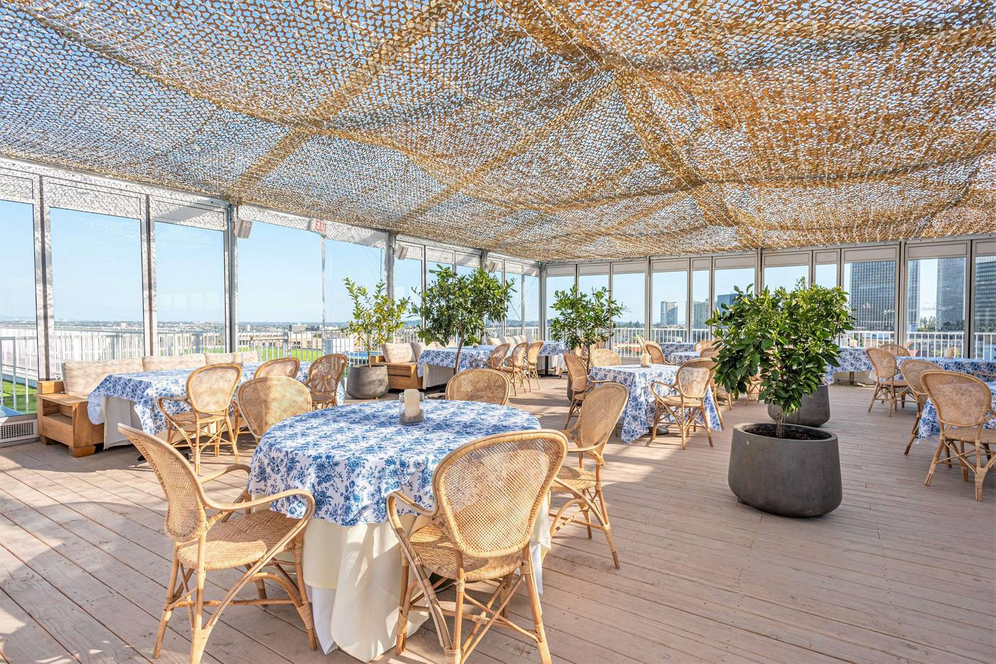 Beverly-Hilton-Restaurant-19