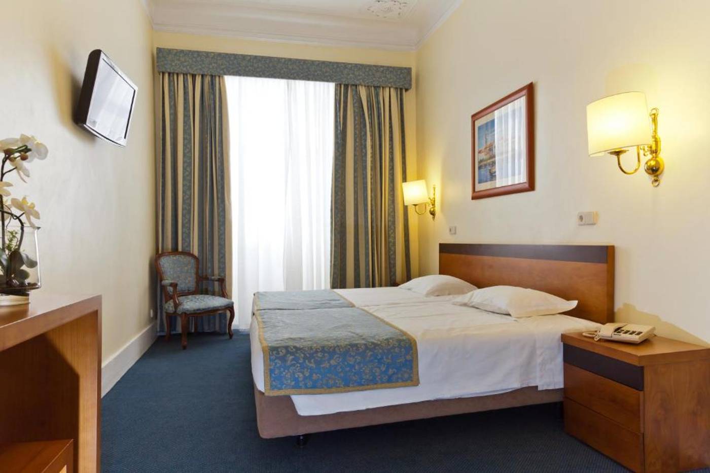 Residencial-Florescente-Room-22