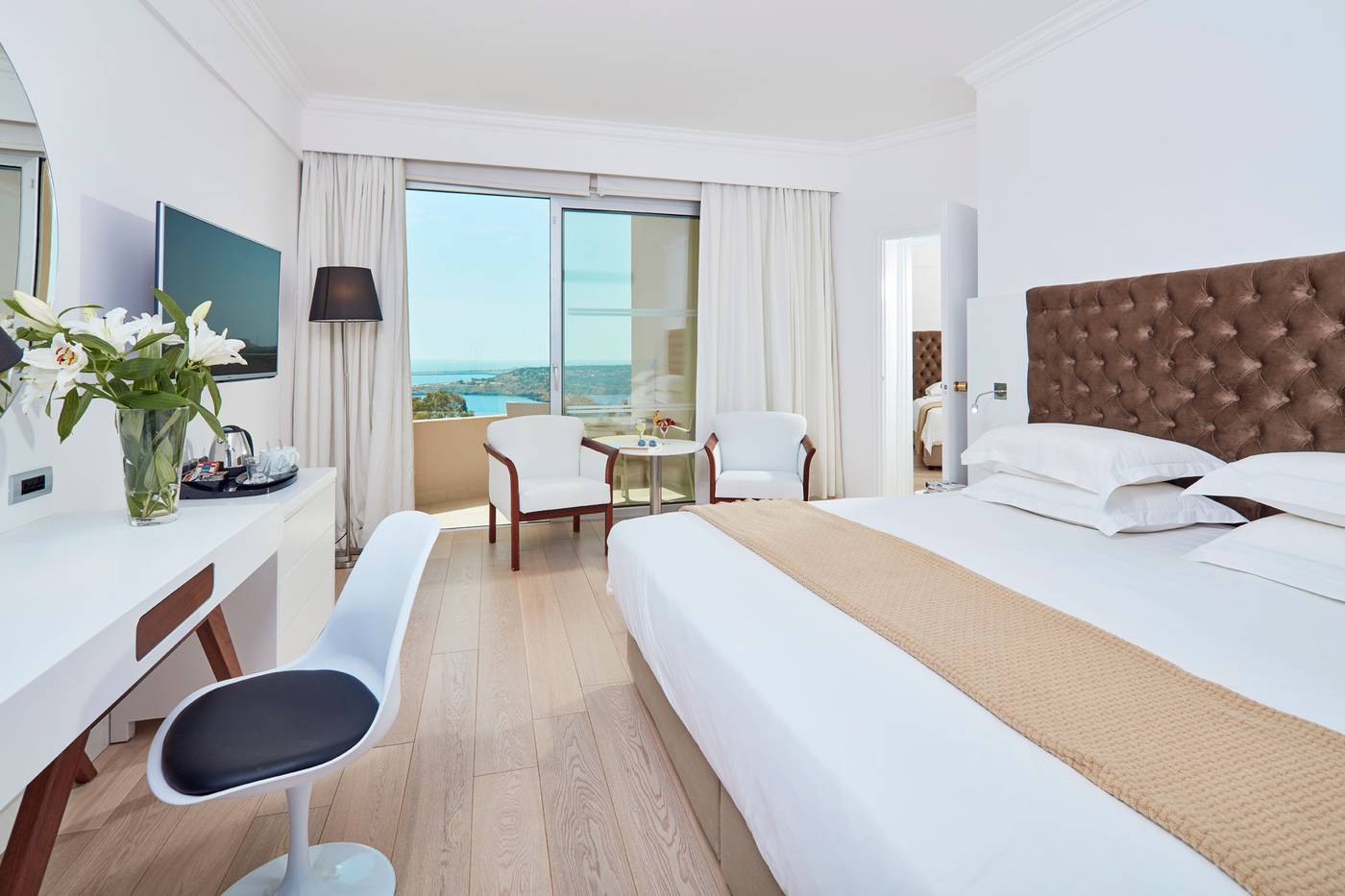 Grecian-Park-Hotel-Room-23