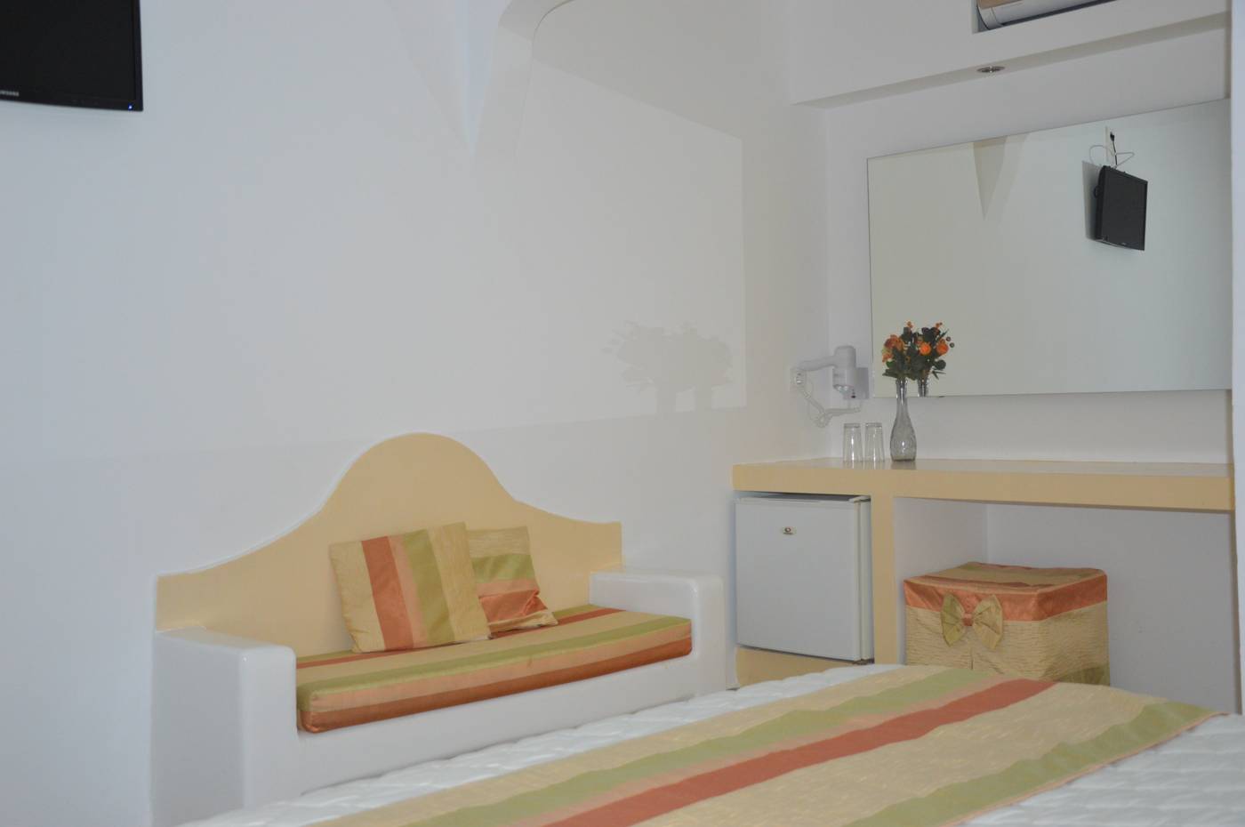 Villa-Olympia-Room-37