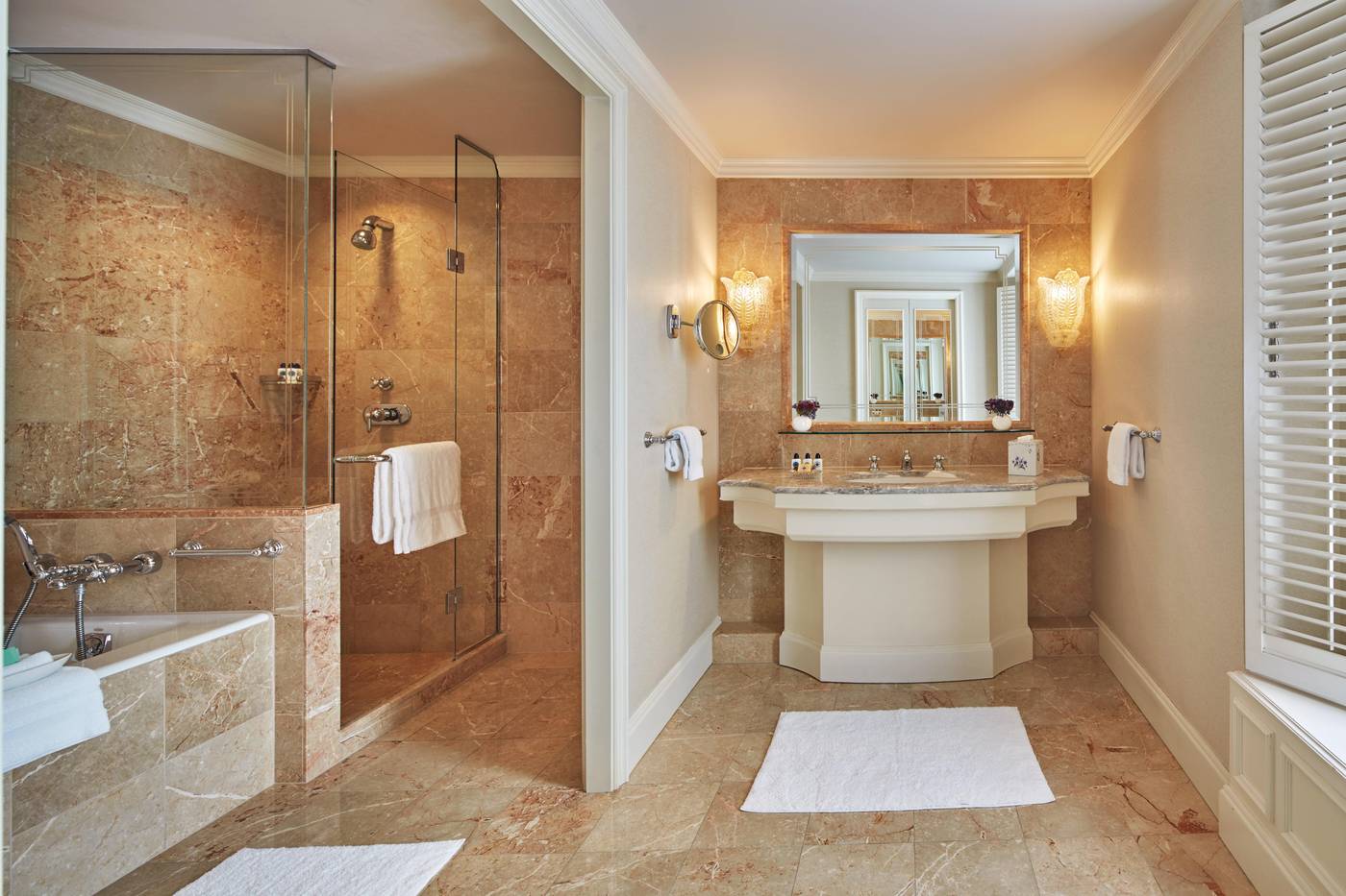 Regent-Berlin-Room-36