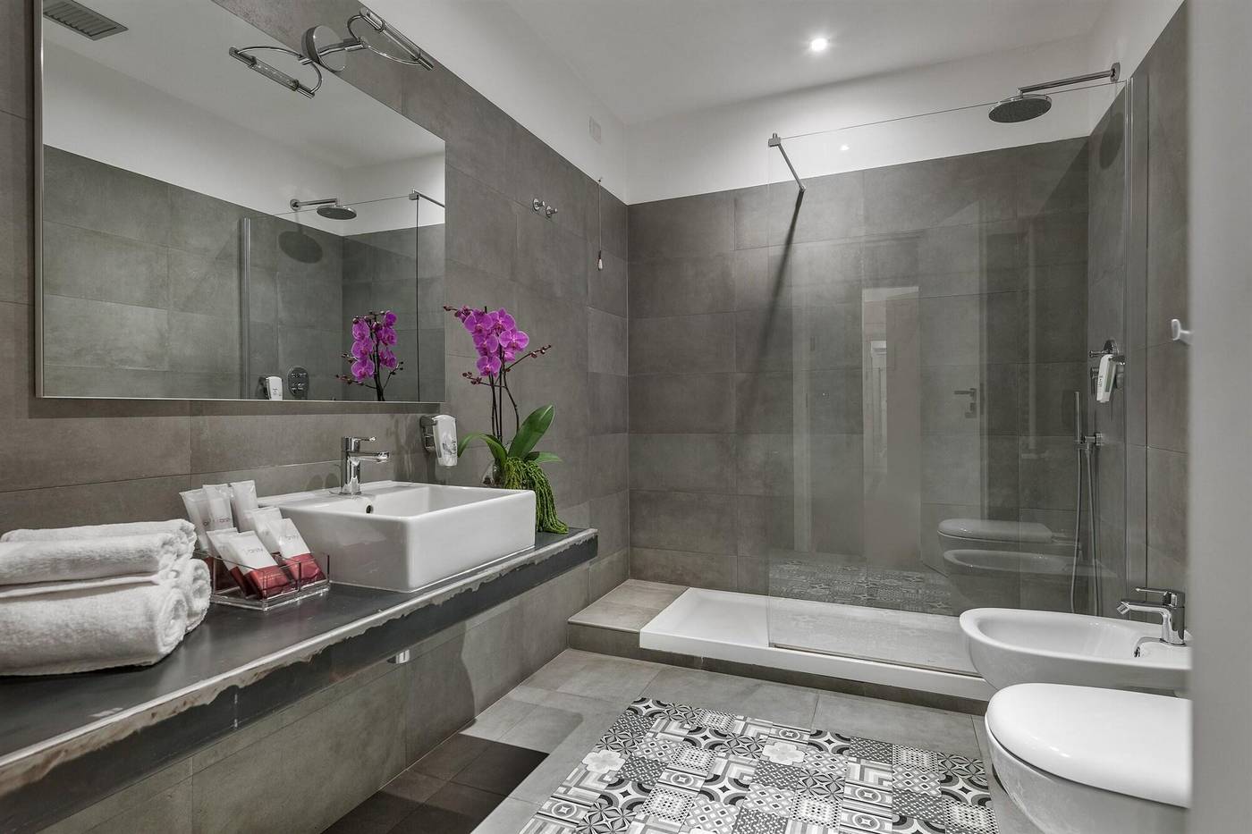 Da-Me-Suites-Room-21