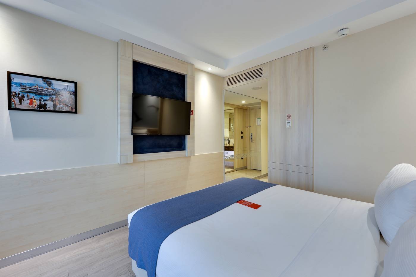 Ramada-Istanbul-Old-City-Room-35