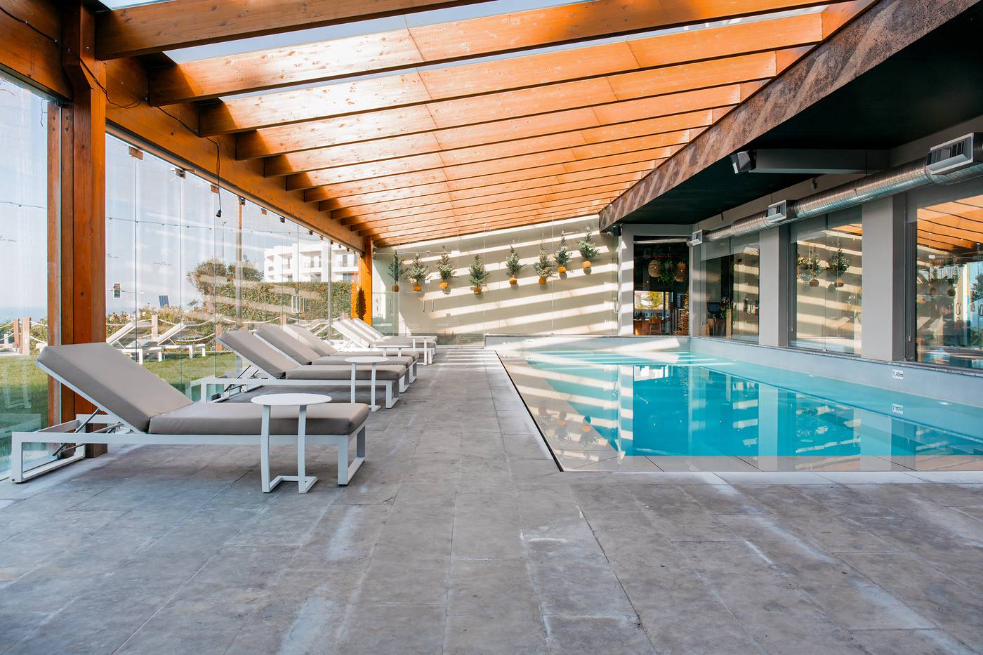 You-and-the-sea-Pool-41