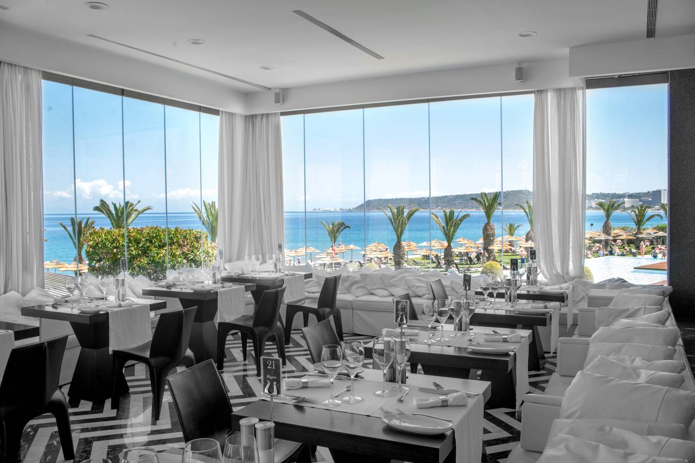 The Ixian All Suites - Adults Only