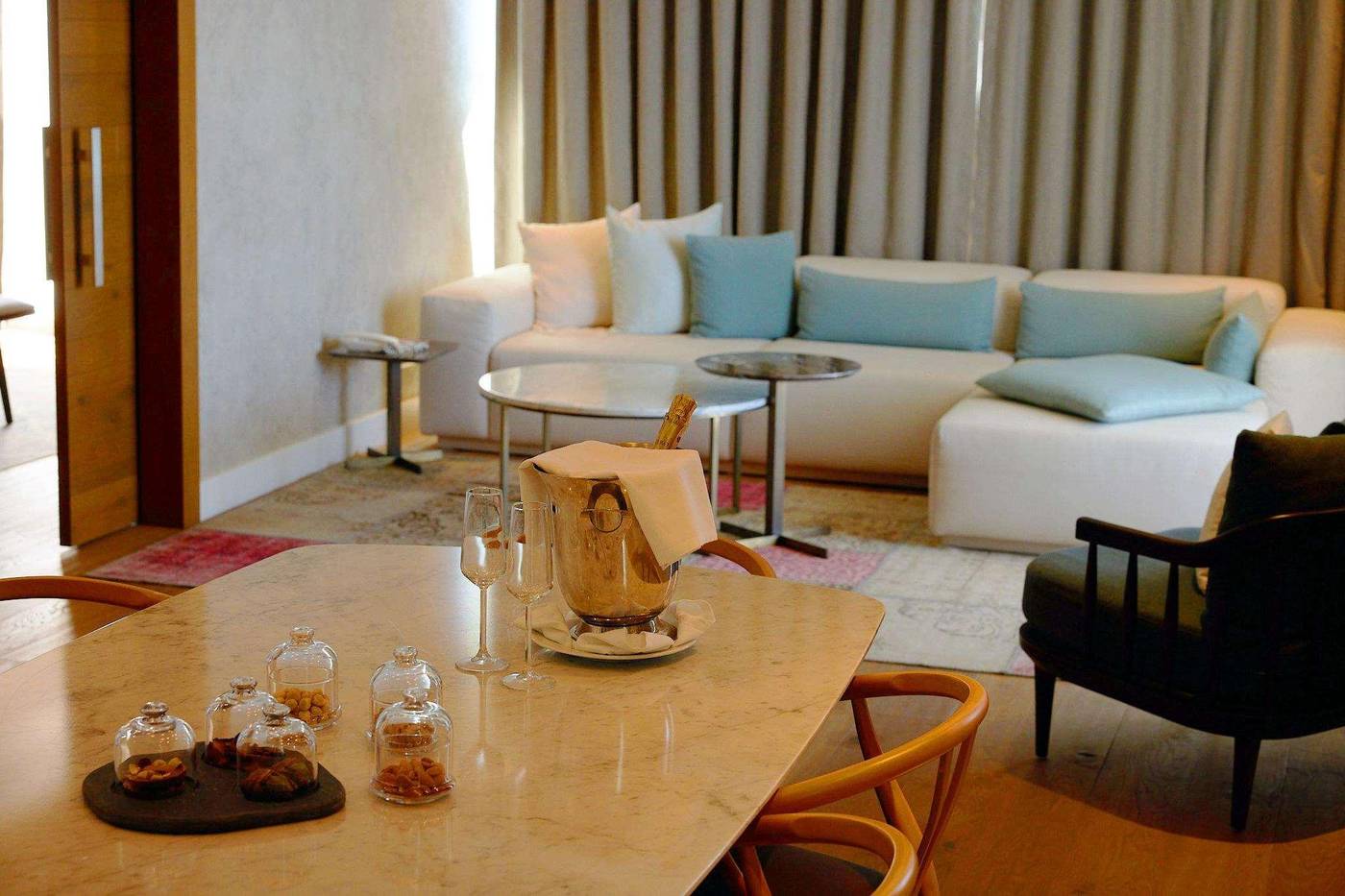 Lara-Barut-Collection-Room-48