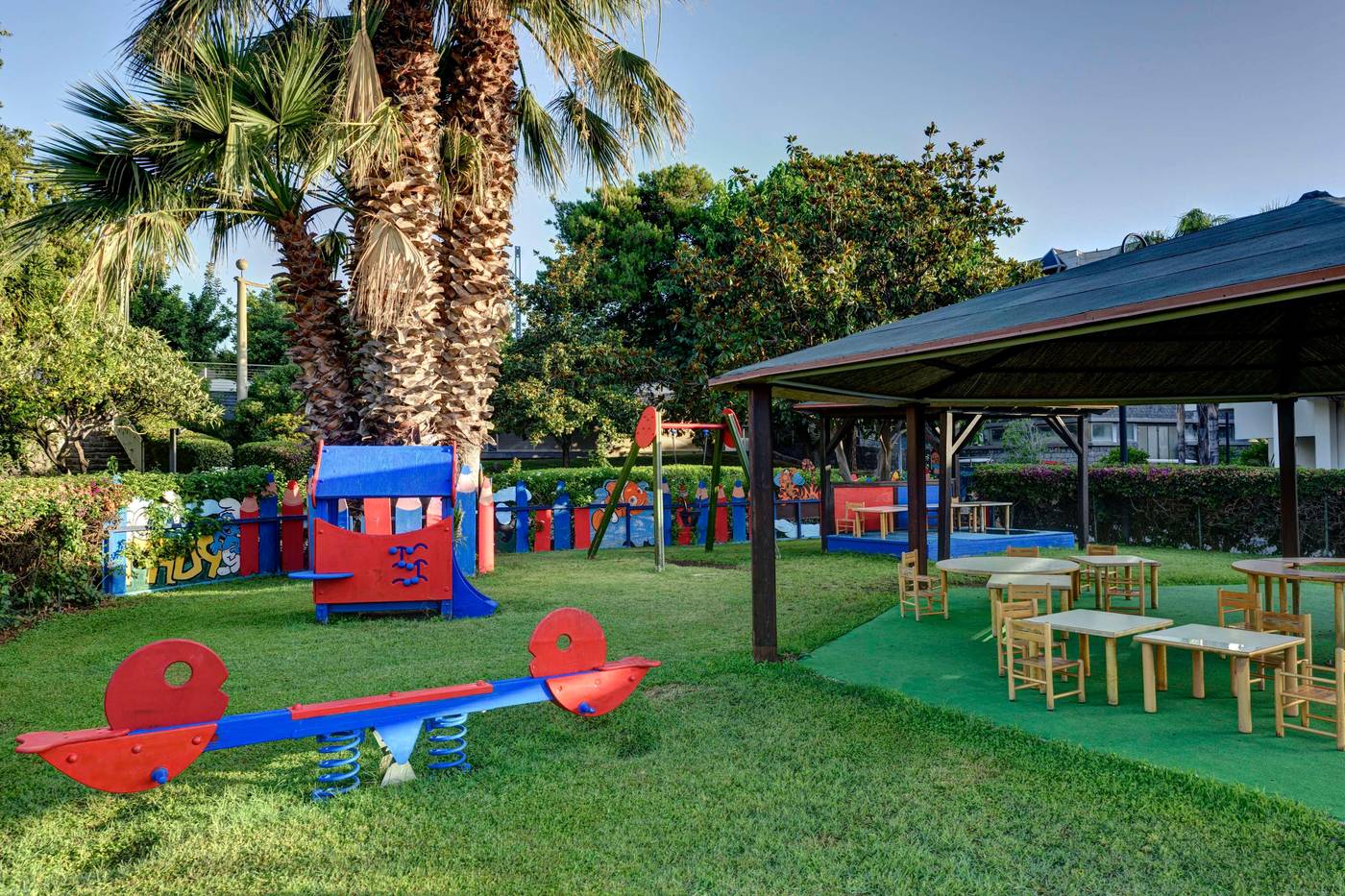 Unahotel-Naxos-Beach-Sports-and-Entertainment-61