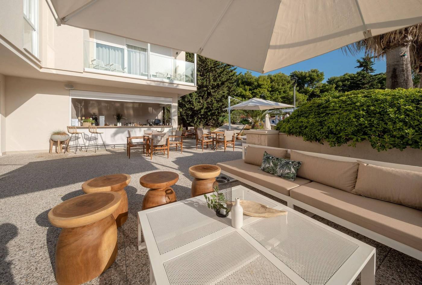 Waterman-Supetrus-Resort-Bar-14