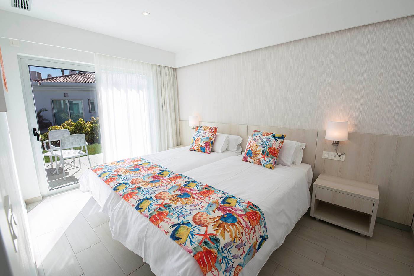 Hotel-LIVVO-Dunagolf-Suites-Room-38