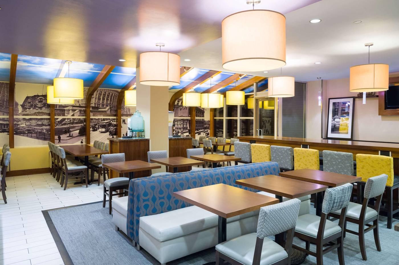 Hampton-Inn-Manhattan---Madison-Square-Garden-Area-Restaurant-12