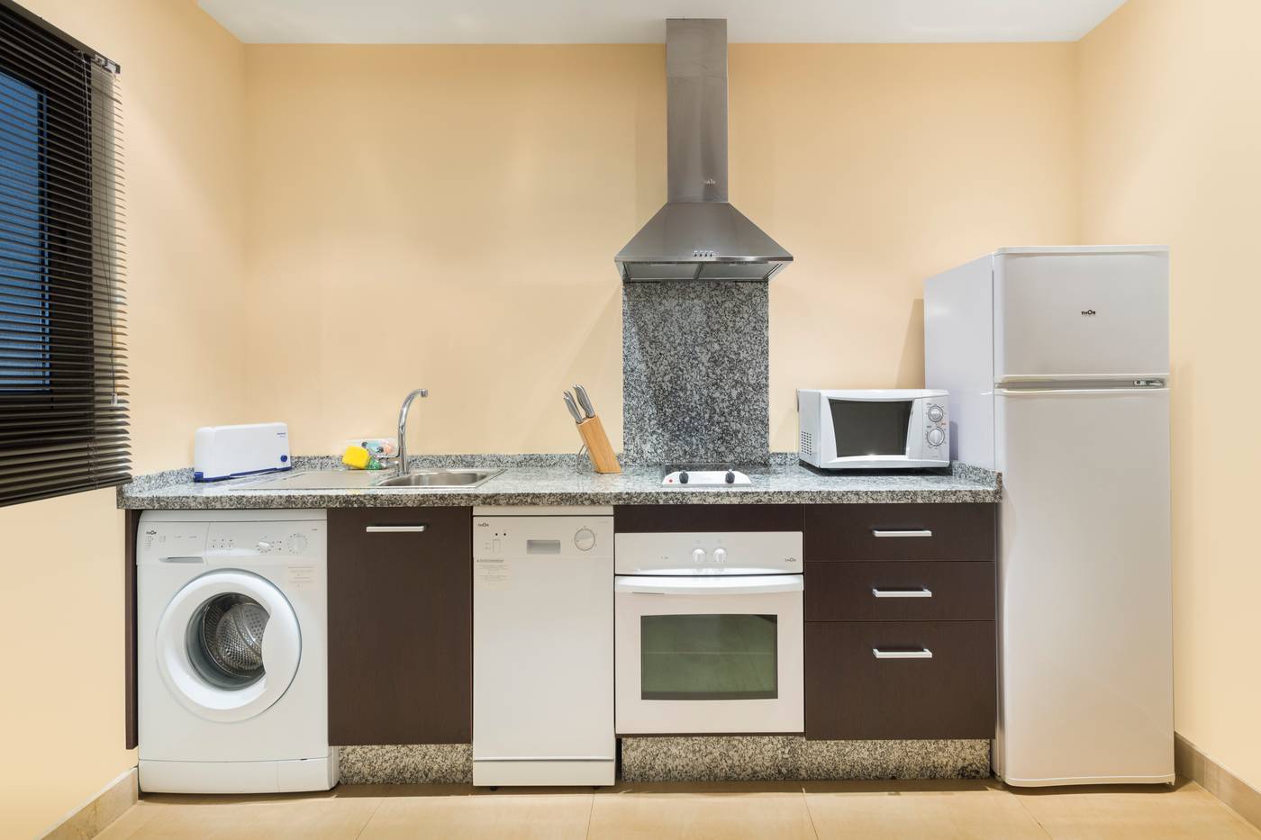 Hotel-Fuerte-Estepona--General-view-34