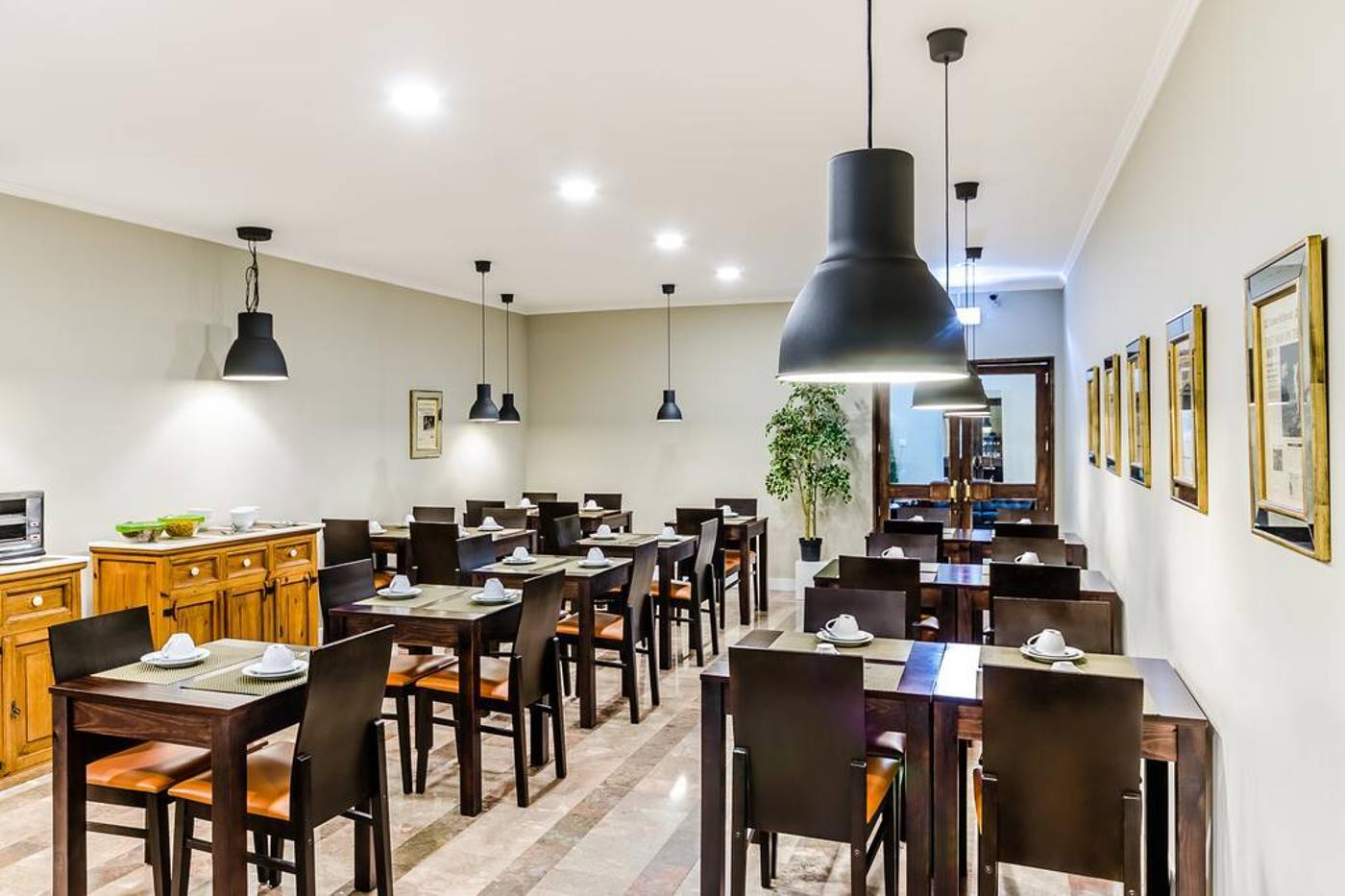 Flamingo-Restaurant-18