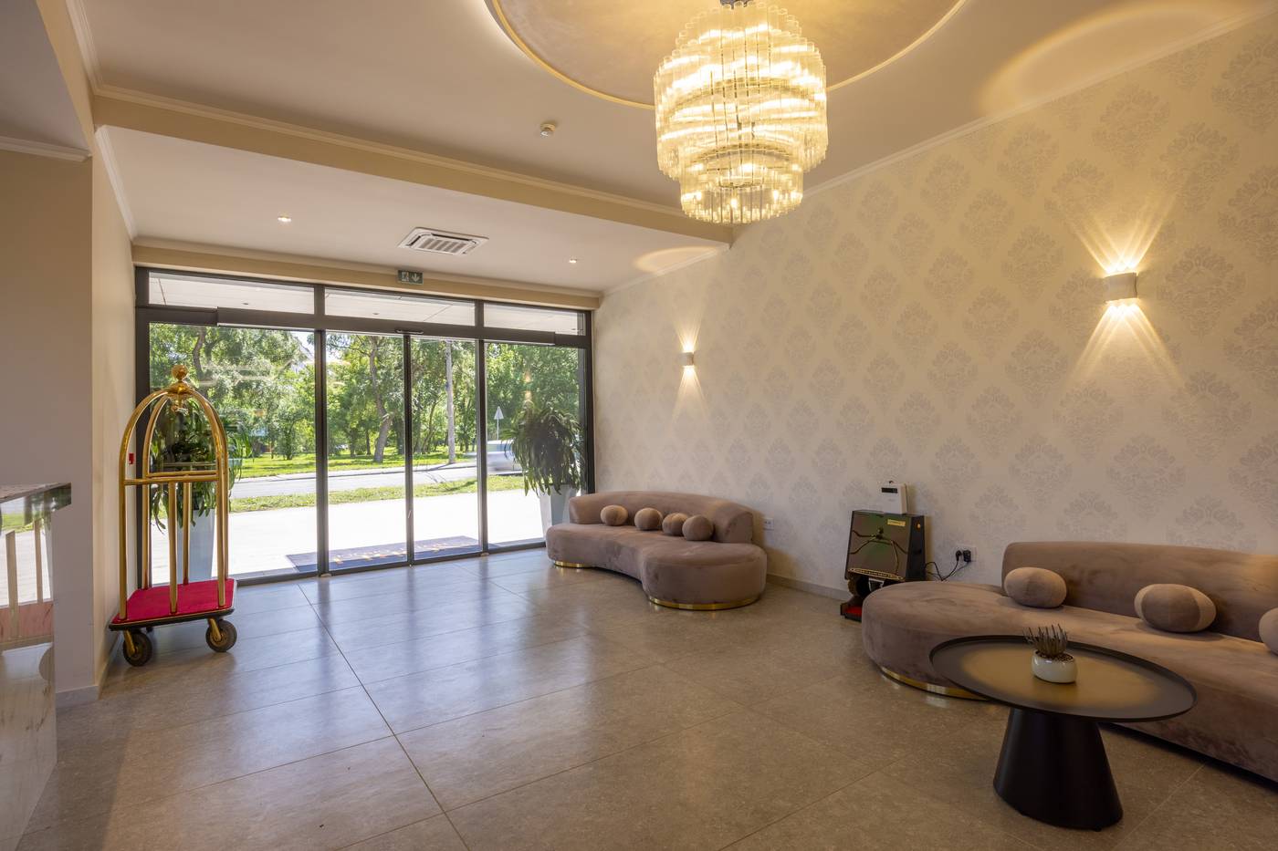 Nobel West-Serbia-Belgrade-Lobby-4