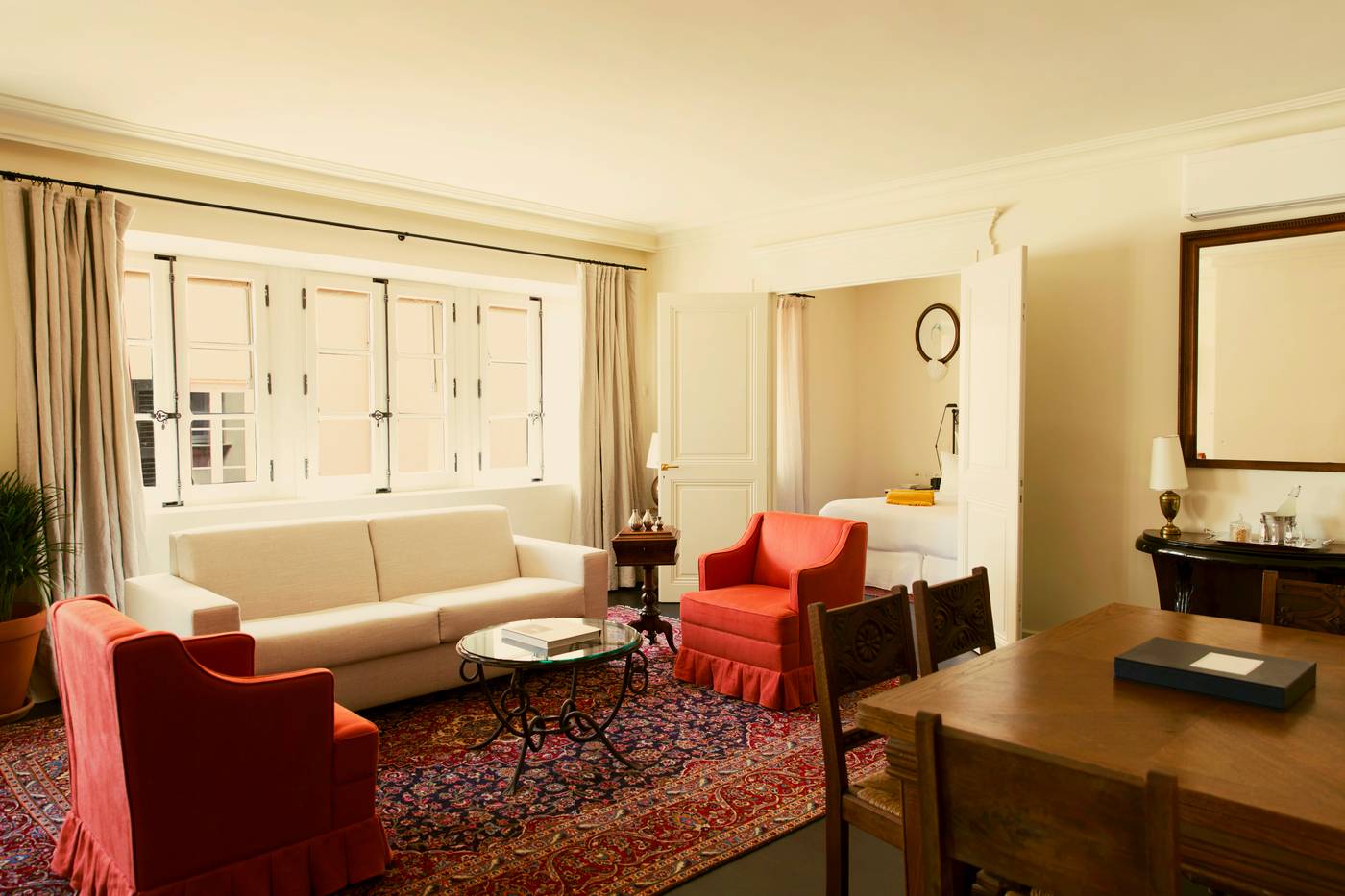 Hotel-La-Ponche-Room-29