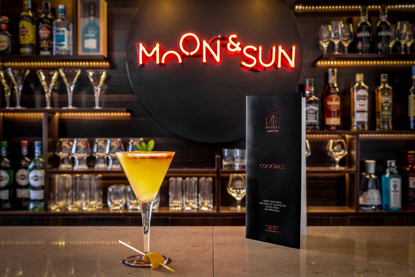 Moon-and-Sun-Lisboa-Lobby-51