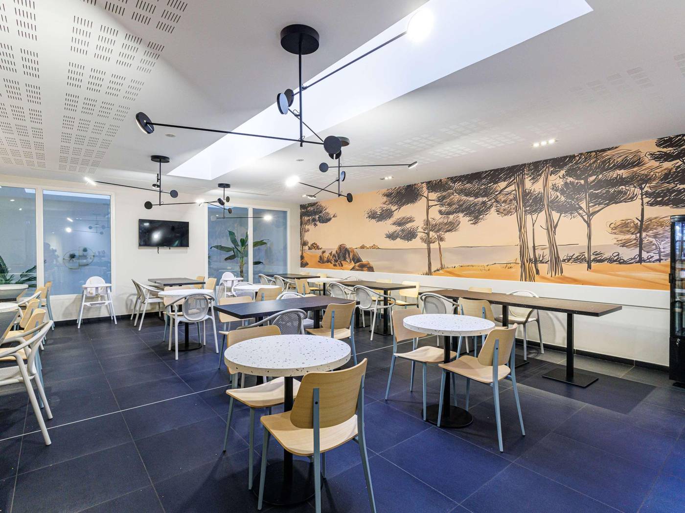 Hipark-Design-Suites-Nice-Restaurant-41